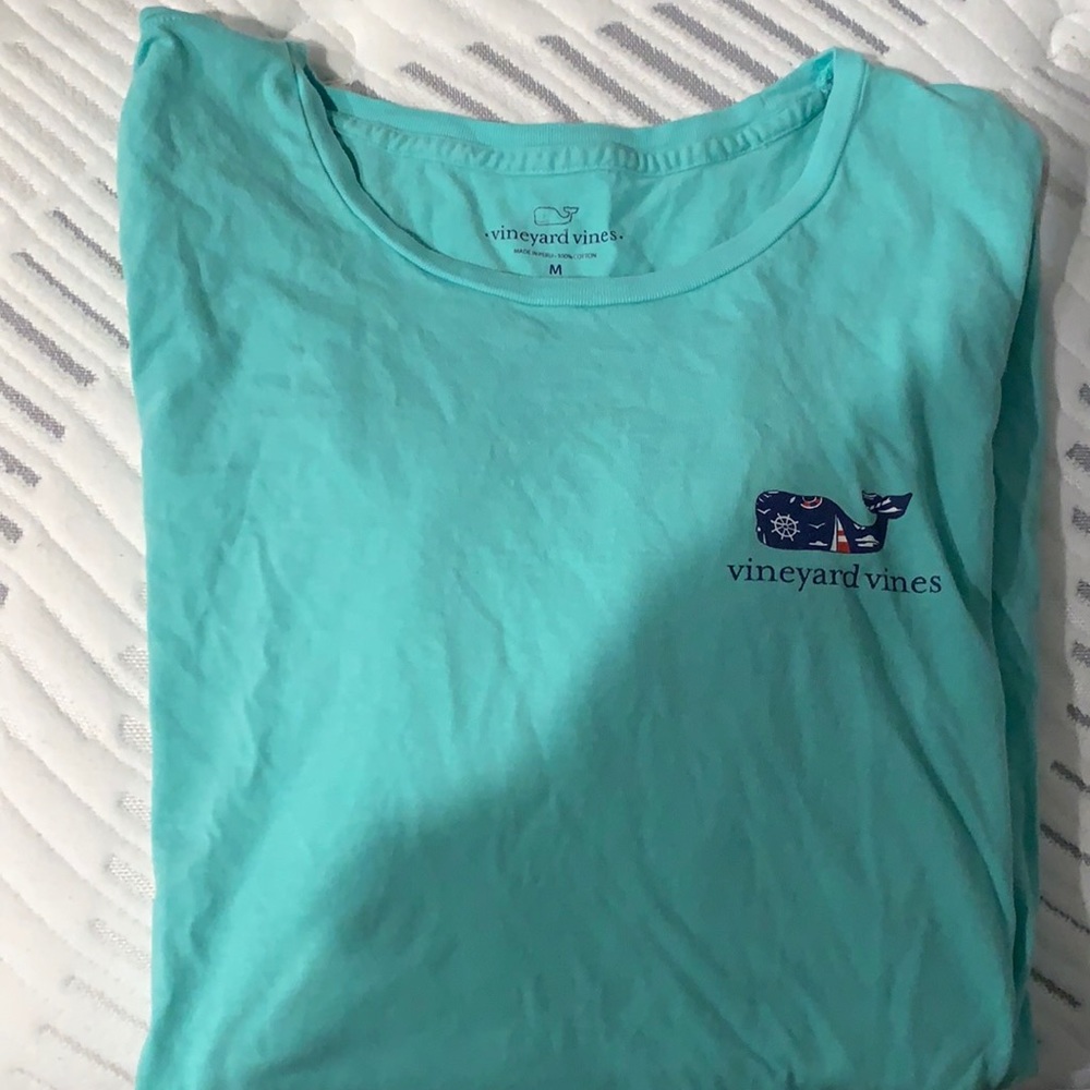 Vineyard vines aqua whale shirt medium
